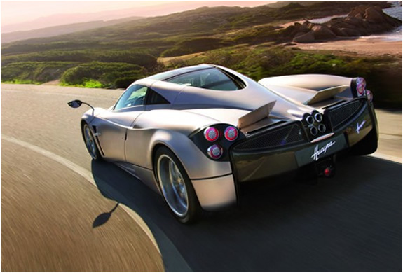 img_pagani_c9_huayra_2.jpg