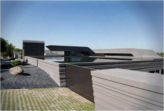 http://staging.feeldesain.com/category/architecture
