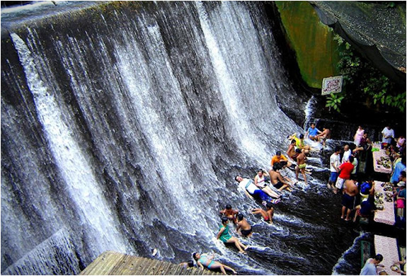 labassin-waterfall-restaurant-philippines-2.jpg