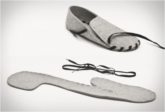 lasso-slippers-4.jpg