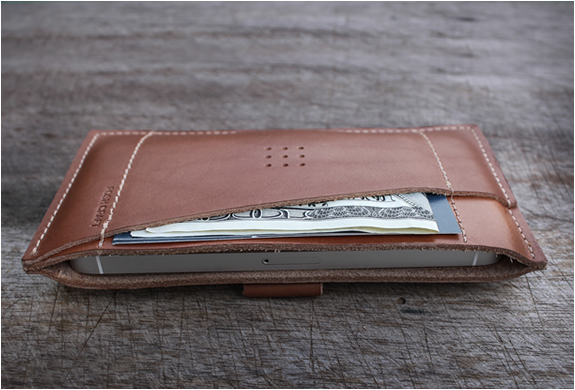 posh-projects-classic-iphone-wallet.jpg