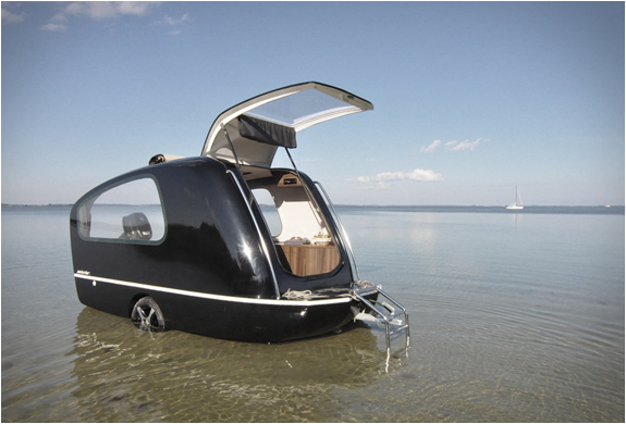 sealander-amphibious-camper-6.jpg