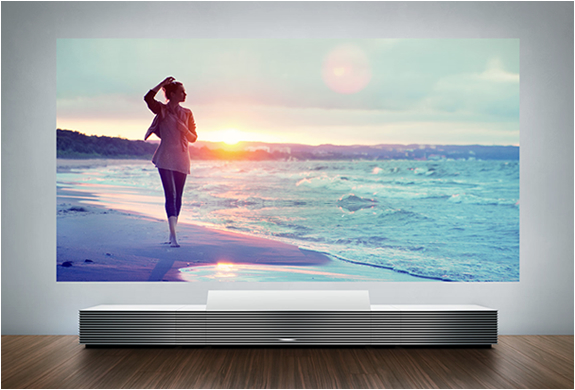 sony-4k-ultra-short-throw-projector-7.jpg