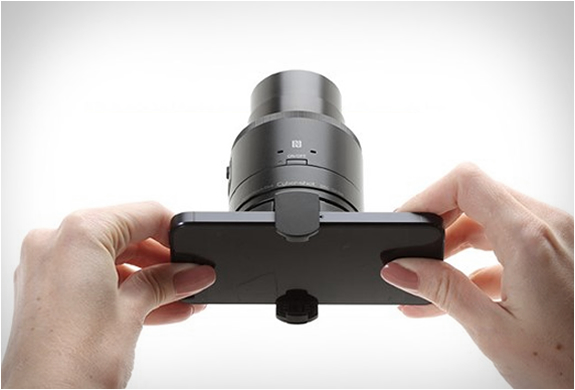 sony-smartphone-attachable-lens-style-camera-2.jpg