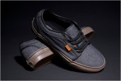 VANS X ZUMIEZ CHUKKA LOW GUM PACK SNEAKERS