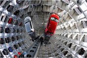 VOLKSWAGEN AMAZING CAR TOWERS
