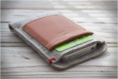 thum_puurco-iphone-wallet.jpg