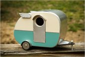 VINTAGE CAMPER BIRDHOUSE