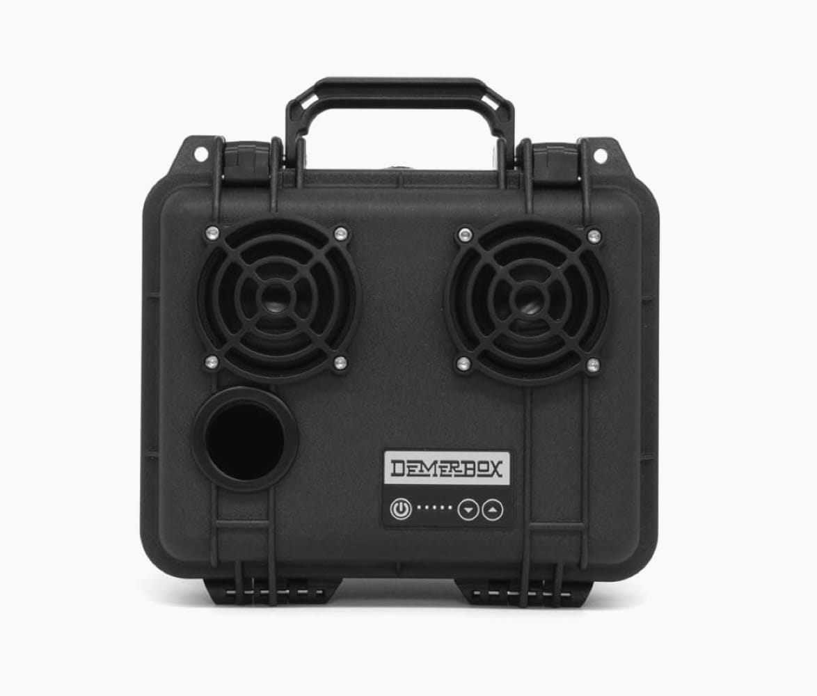 Demerbox pelican speaker