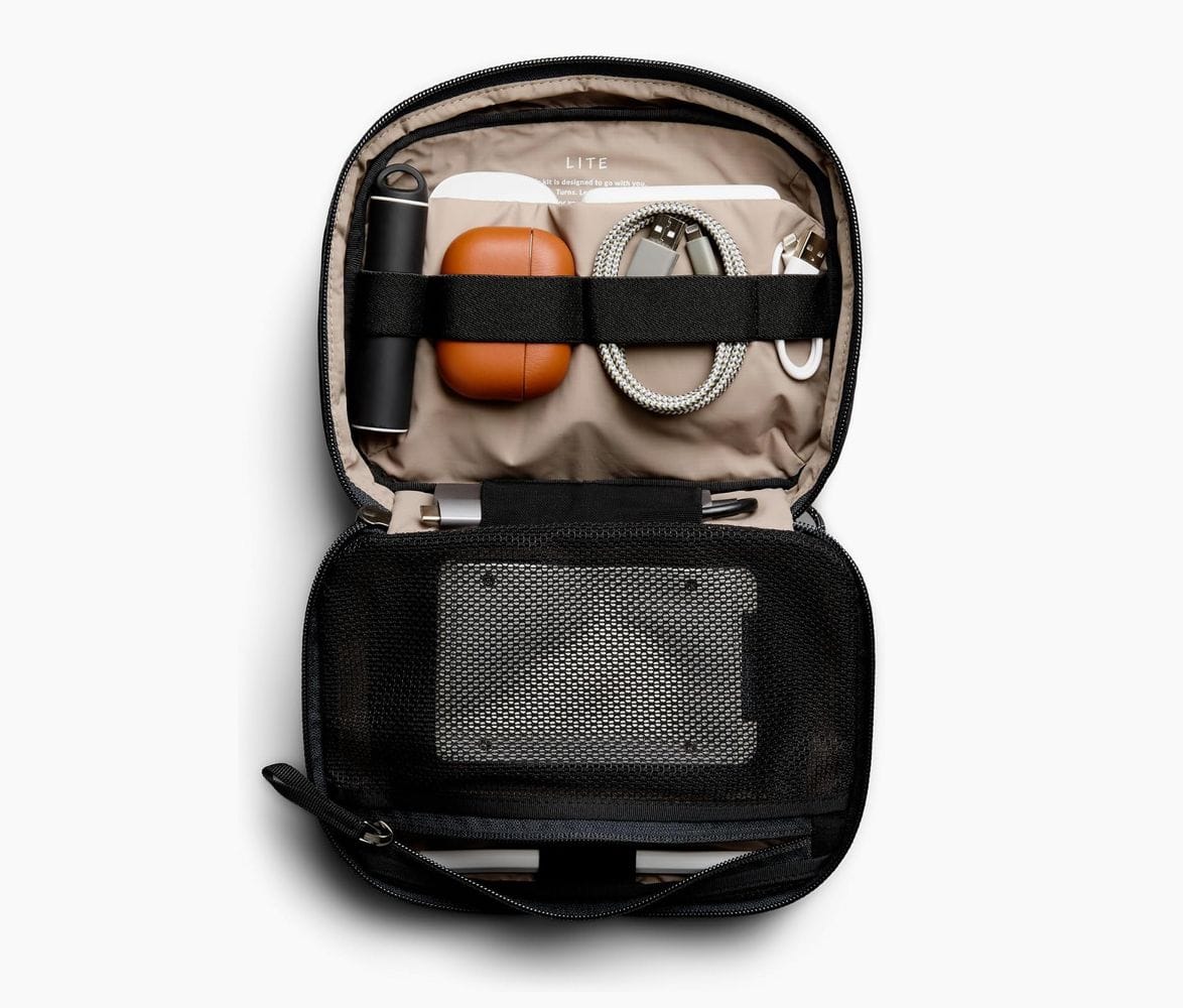 Bellroy tech kit