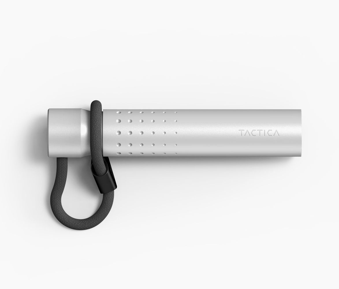 Tactica everyday flashlight