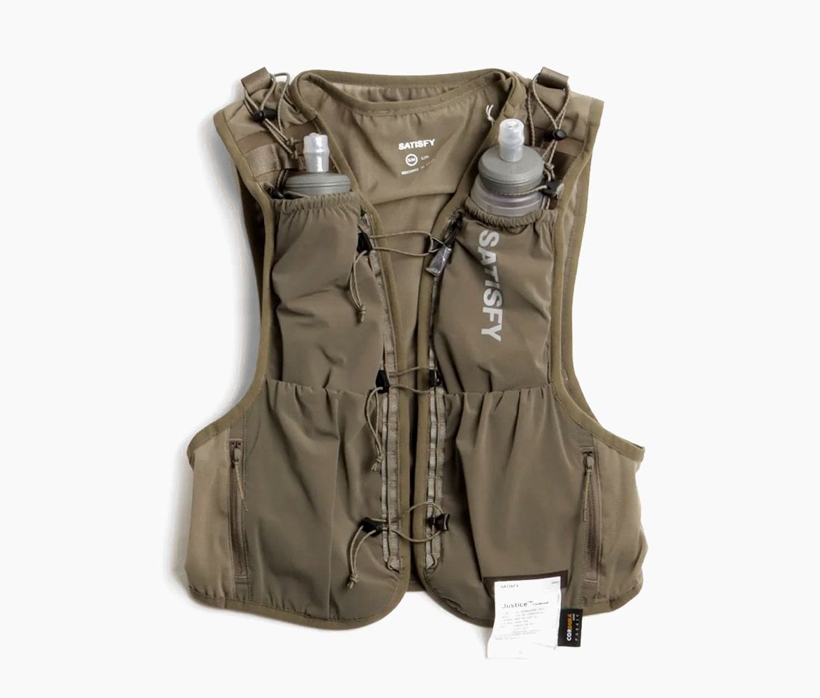 Satisfy hydration vest
