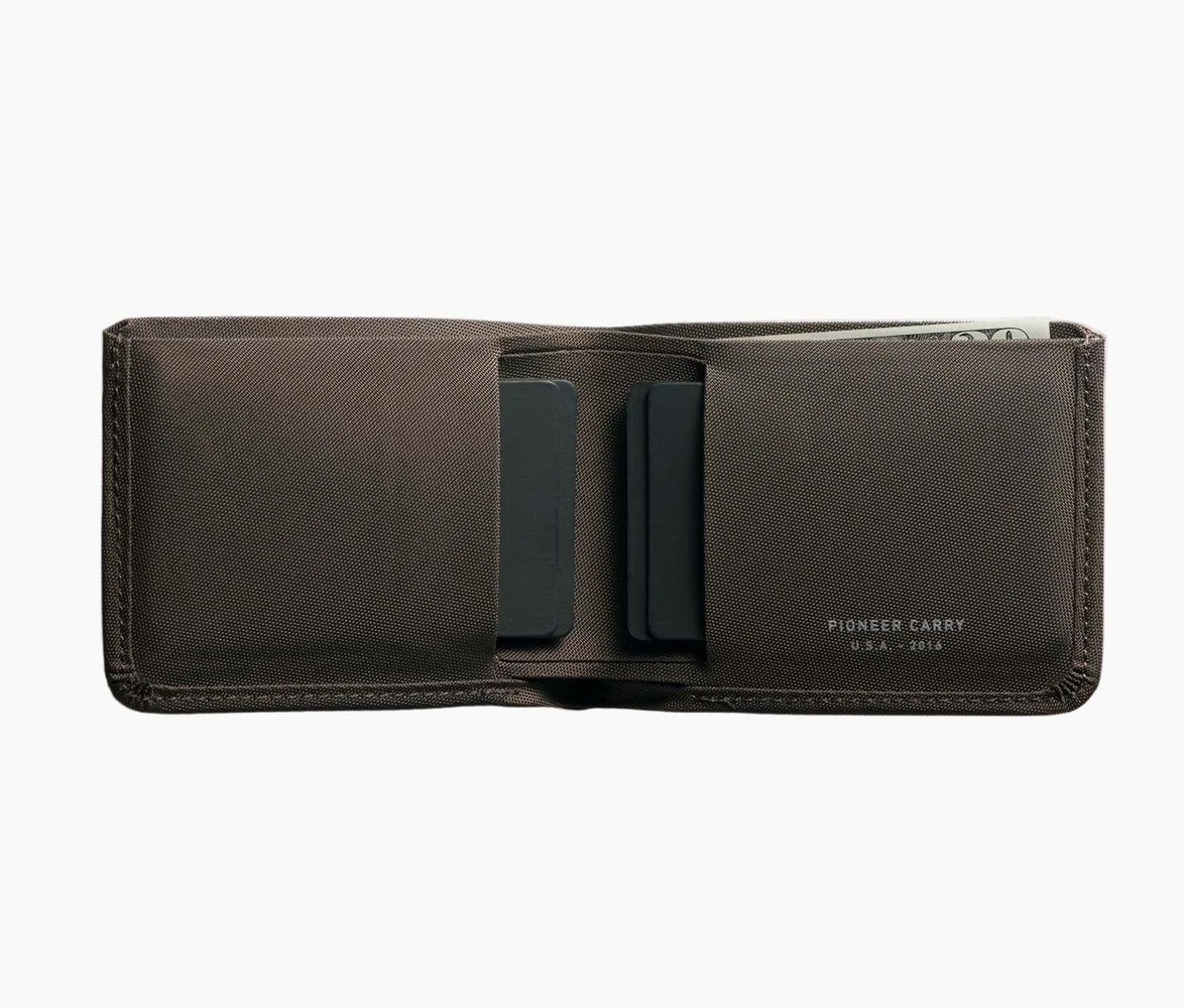 Pioneer carry wallet