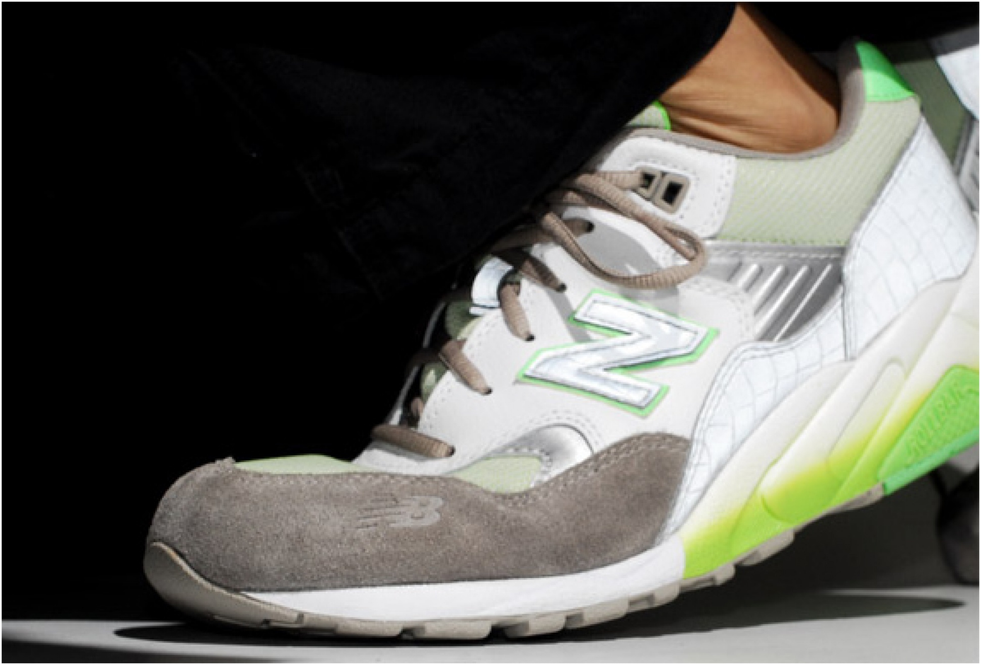 New Balance Fluro Croc | Image