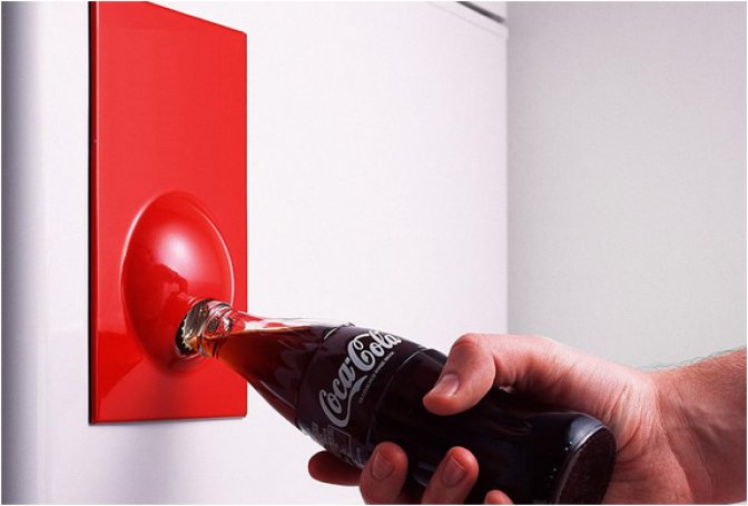 FRIDGE MAGNET BOTTLE OPENER - Image