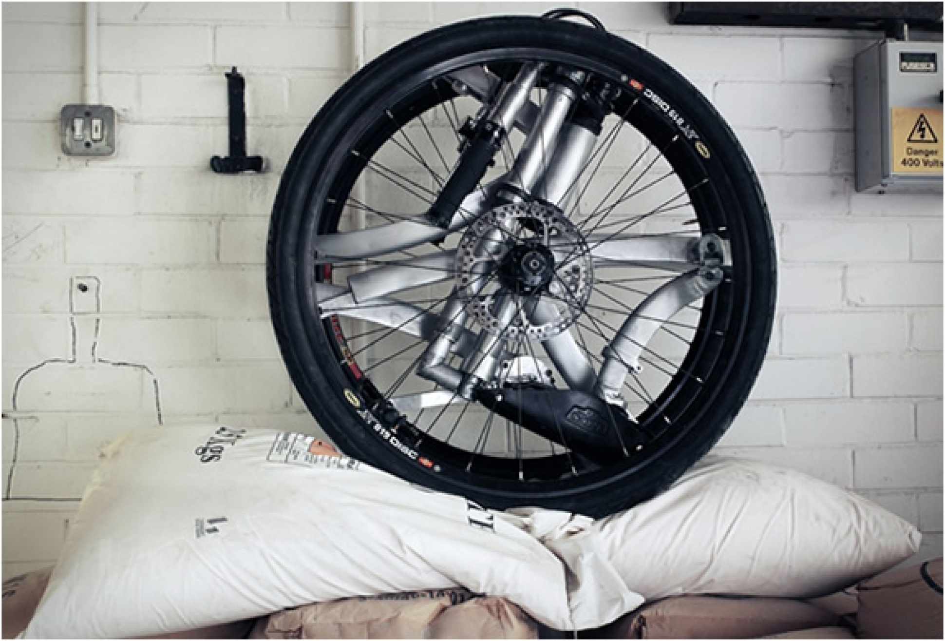 Contortionist Folding Bike | By Dominic Hargreaves | Image