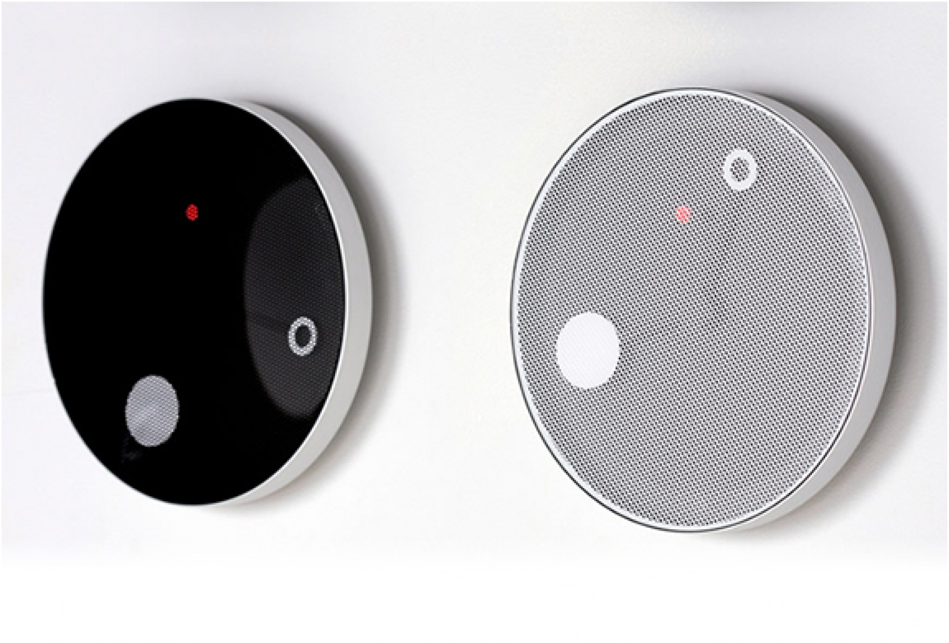Eclipsion Wall Clock | By Jay Jiwoong Baek | Image