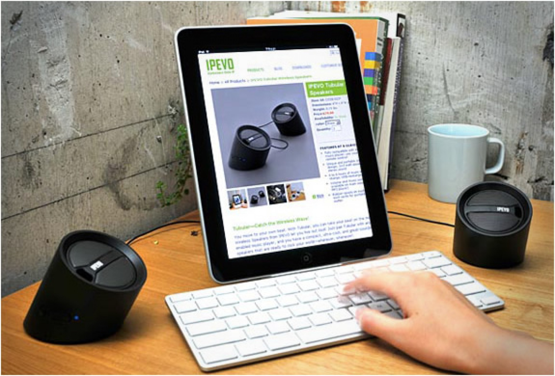 Tubular Wireless Speakers | By Ipevo | Image