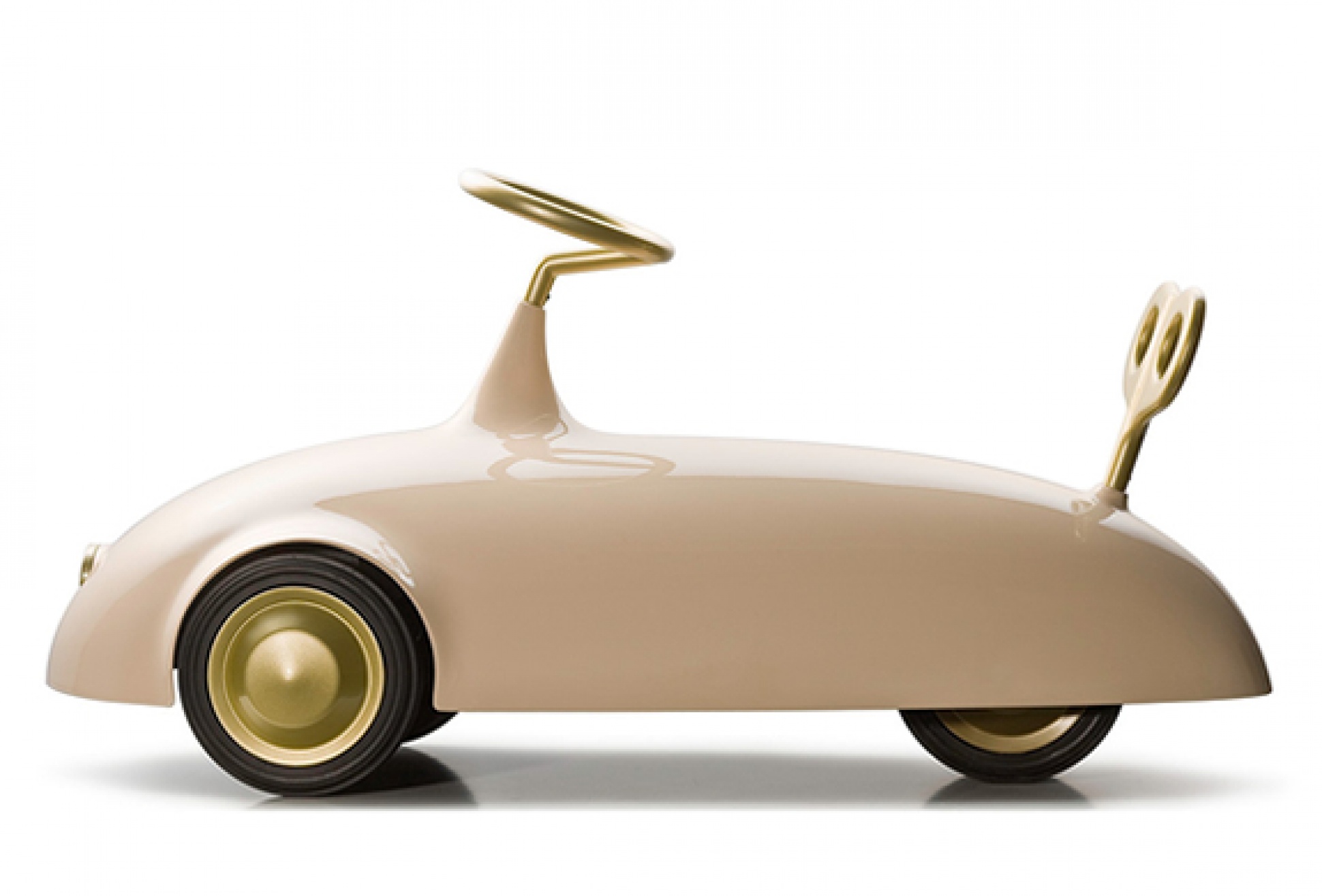The Konstantin Beta Sit-on Toy | By Nika Zupanc | Image