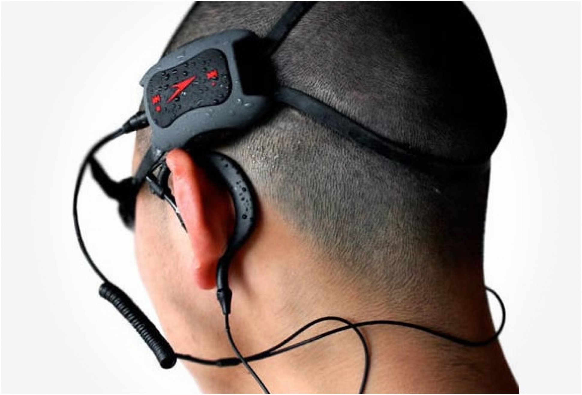 Speedo aquabeat headphones on sale