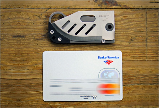 SMALL CREDIT CARD KNIFE | BY BOKER - Image
