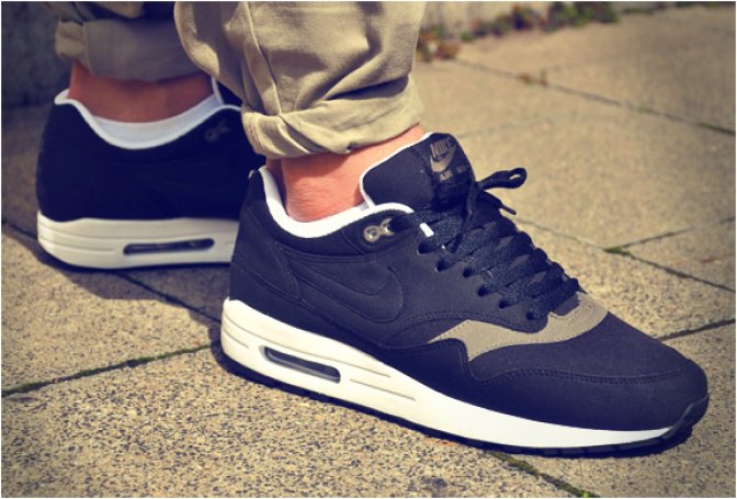 NIKE AIR MAX 1 BLACK SMOKE - Image