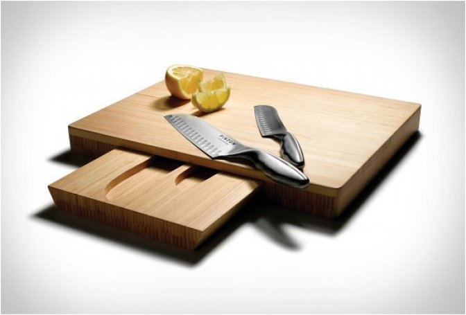 KNIVES AND CUTTING BOARD SET - Image