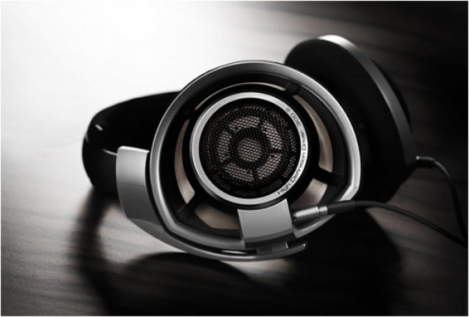 SENNHEISER HD 800 HEADPHONES - Image
