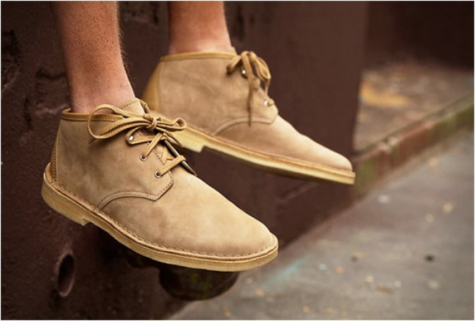 SUPREME X CLARKS DESERT CHUKKA BOOTS - Image