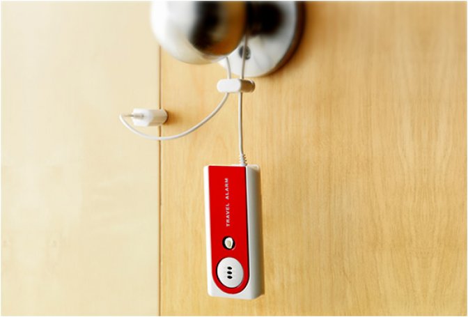 TRAVEL DOOR ALARM | BY BELLE HOP - Image