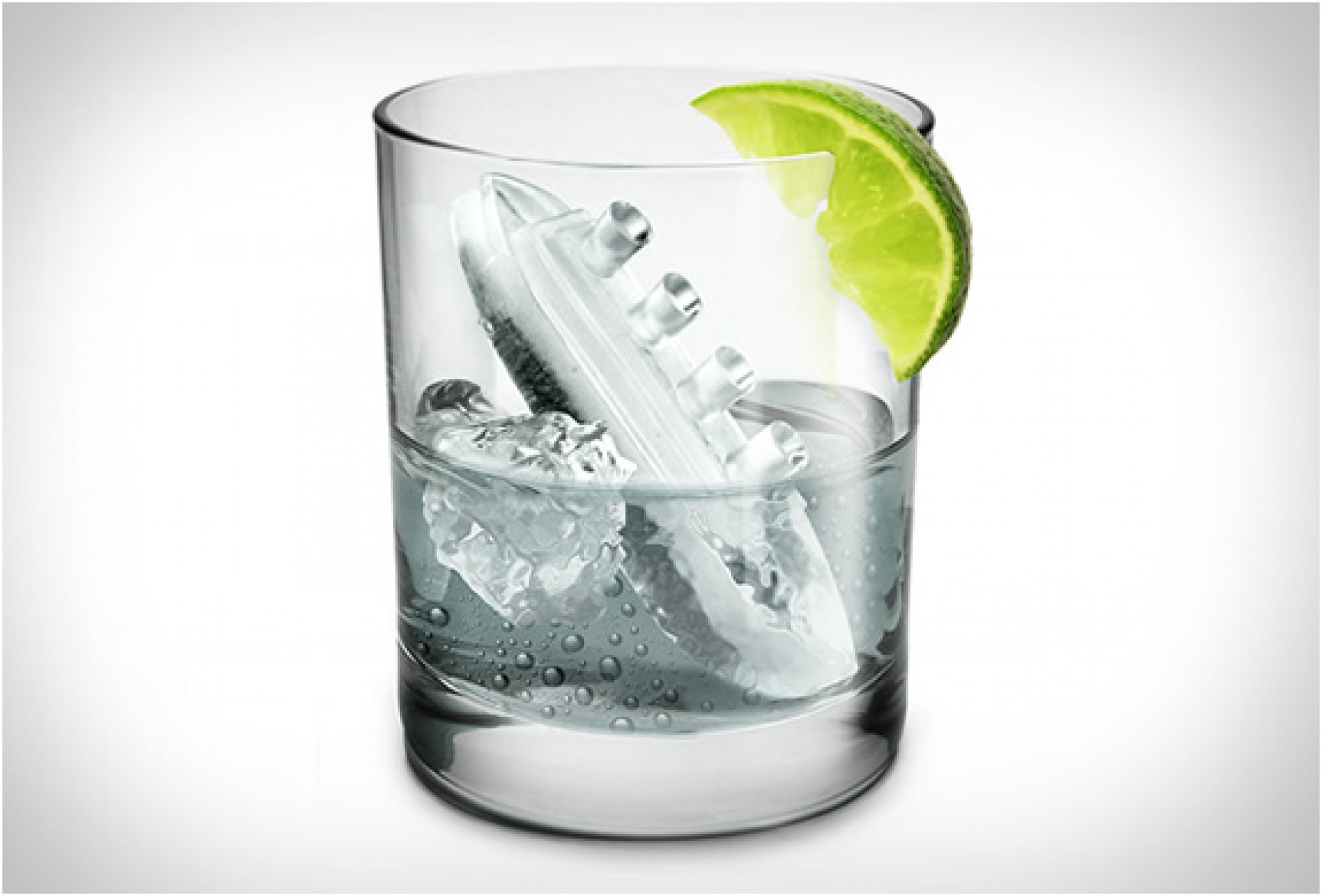 Gin & Titonic | By Fred & Friends | Image
