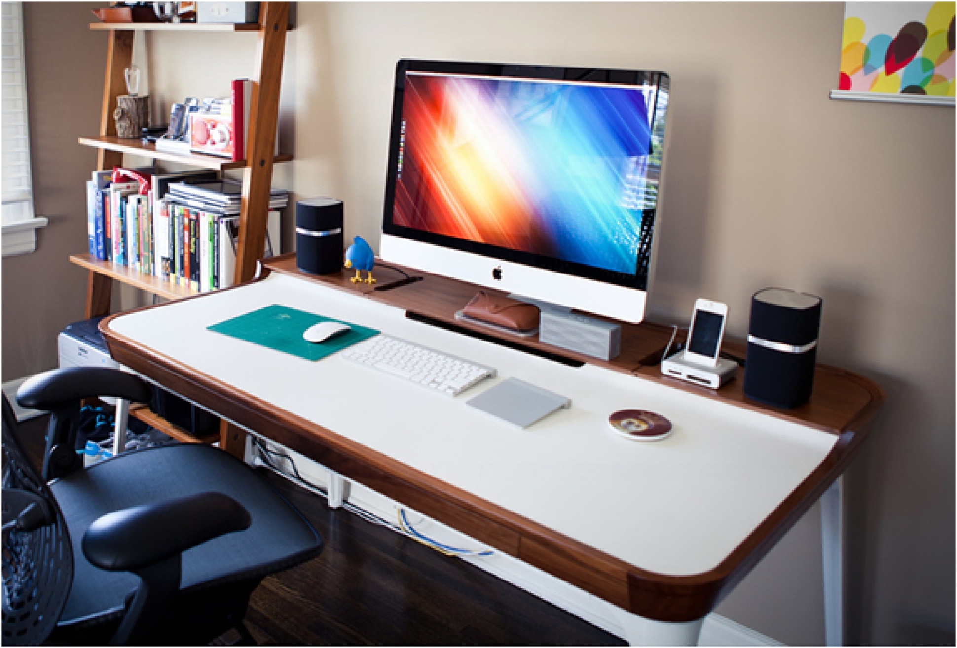 Aria Desk | By Herman Miller | Image