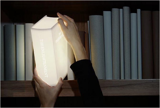BOOK LAMP - Image