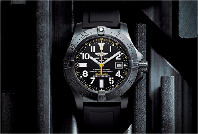 BREITLING AVENGER SEAWOLF BLACKSTEEL CODE YELLOW - Image