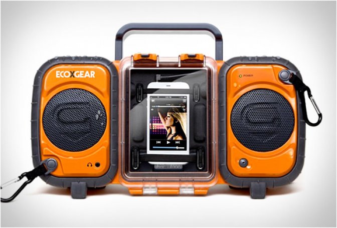 WATERPROOF ECO TERRA BOOMBOX - Image