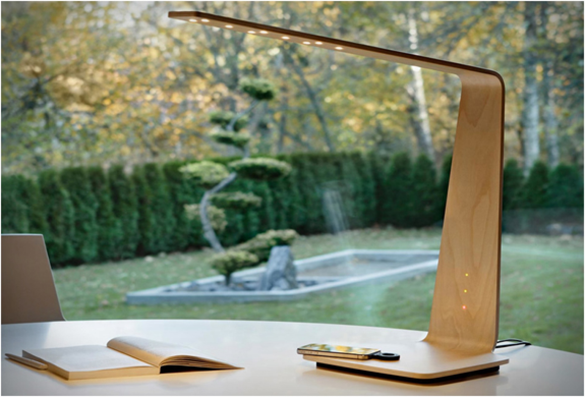 Tree lamp with wireless charger clearance