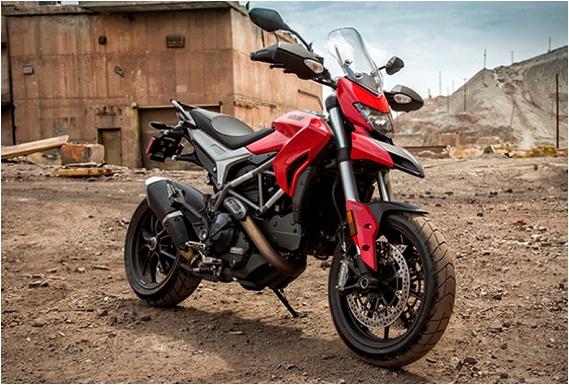Hypermotard hyperstrada on sale