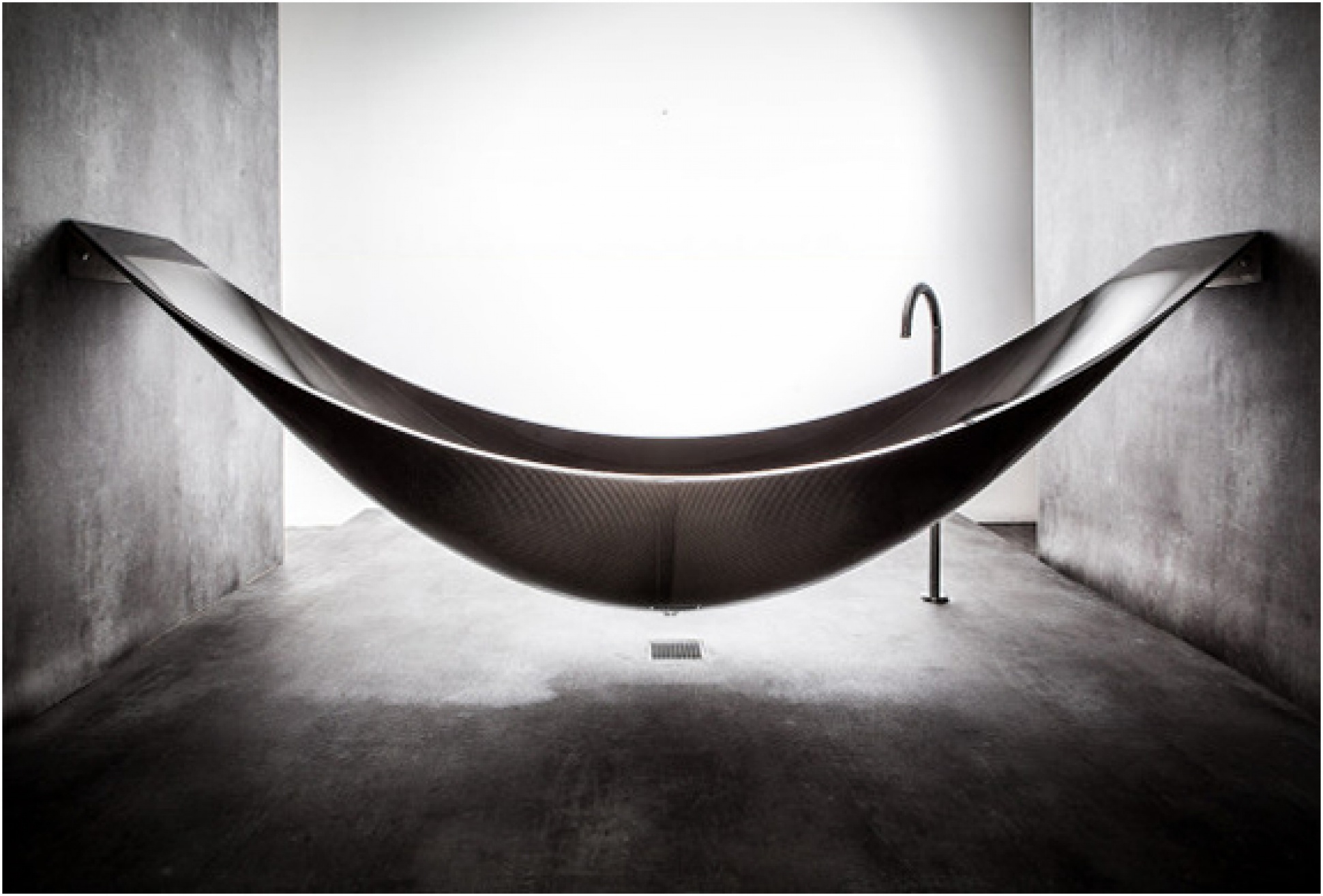 Vessel | Hammock Bathtub | Image