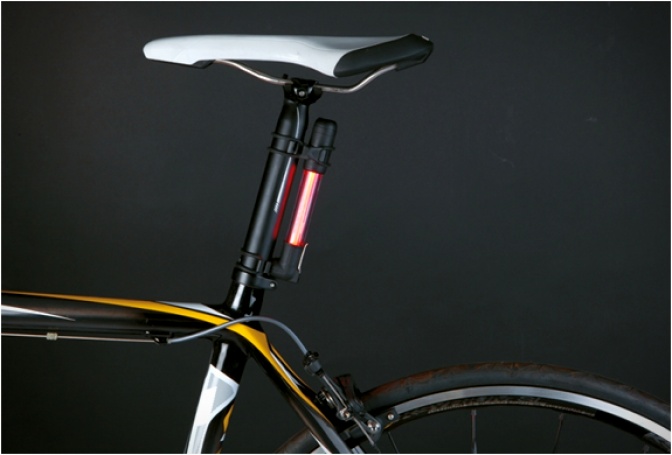 MINIROCKET IGLOW | MINI PUMP & SAFETY LIGHT - Image