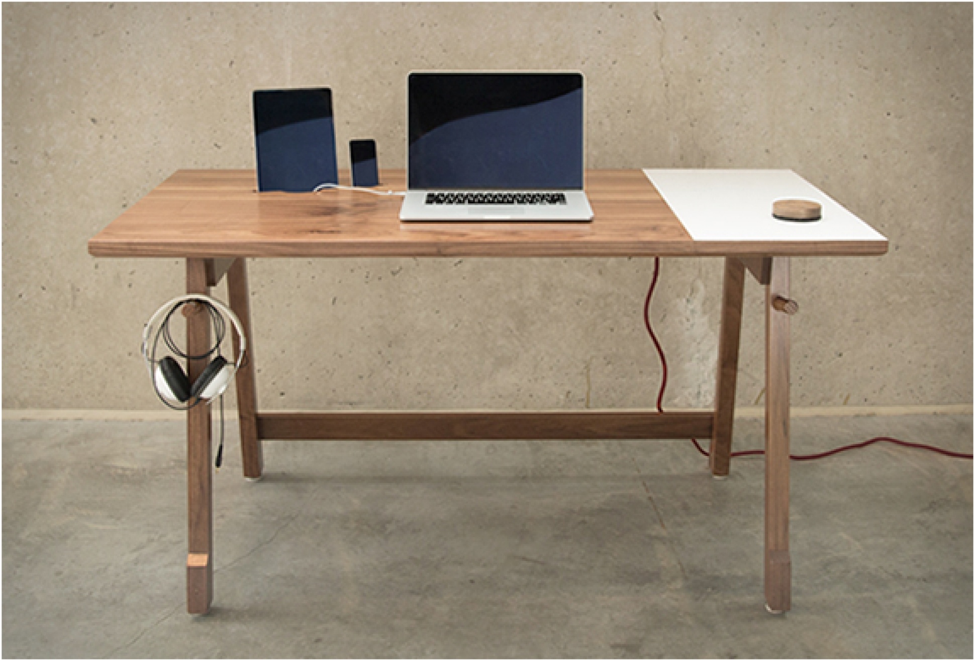 Artifox Desk 01 | Image
