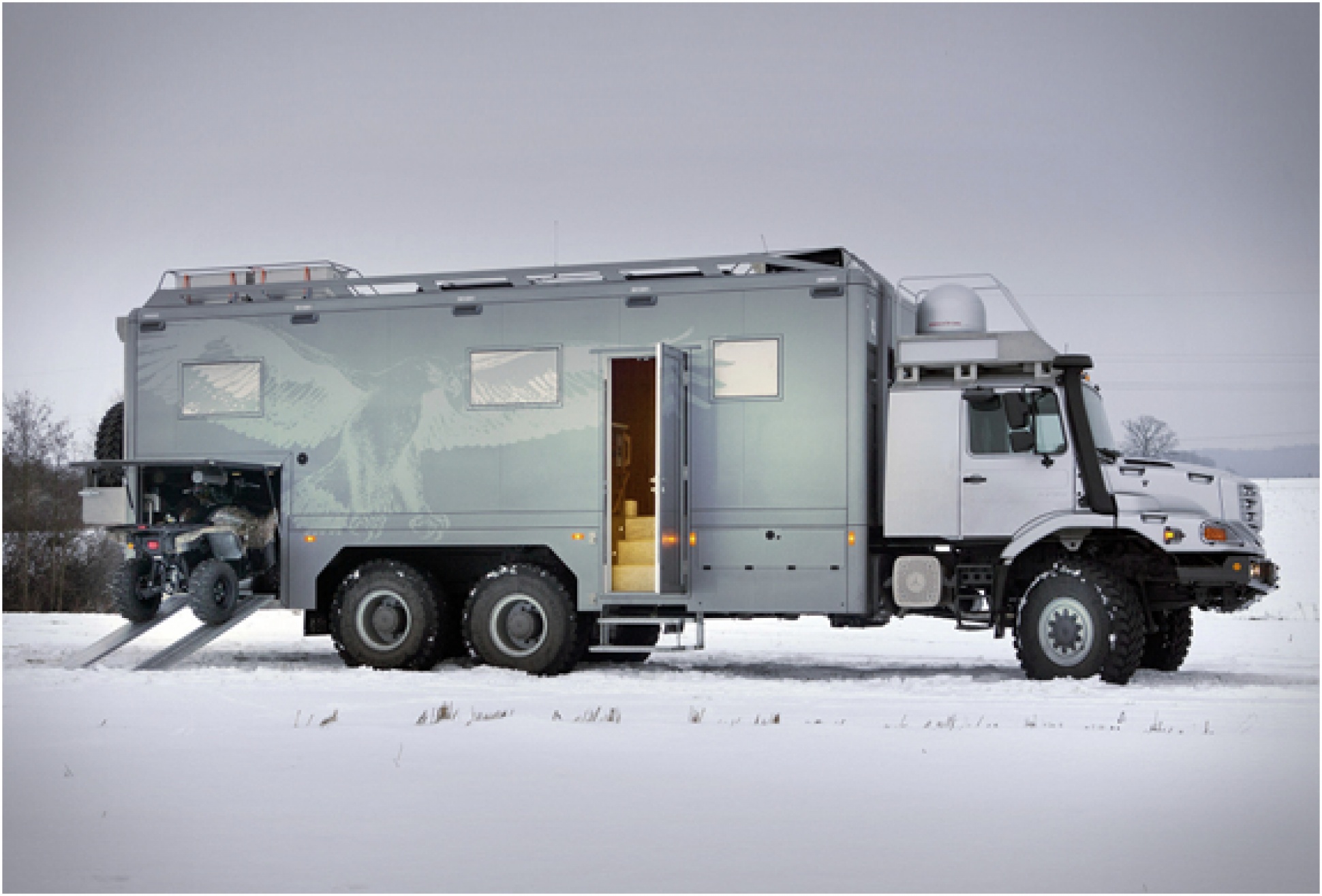 Mercedes-benz Zetros | 6x6 Expedition Vehicle | Image