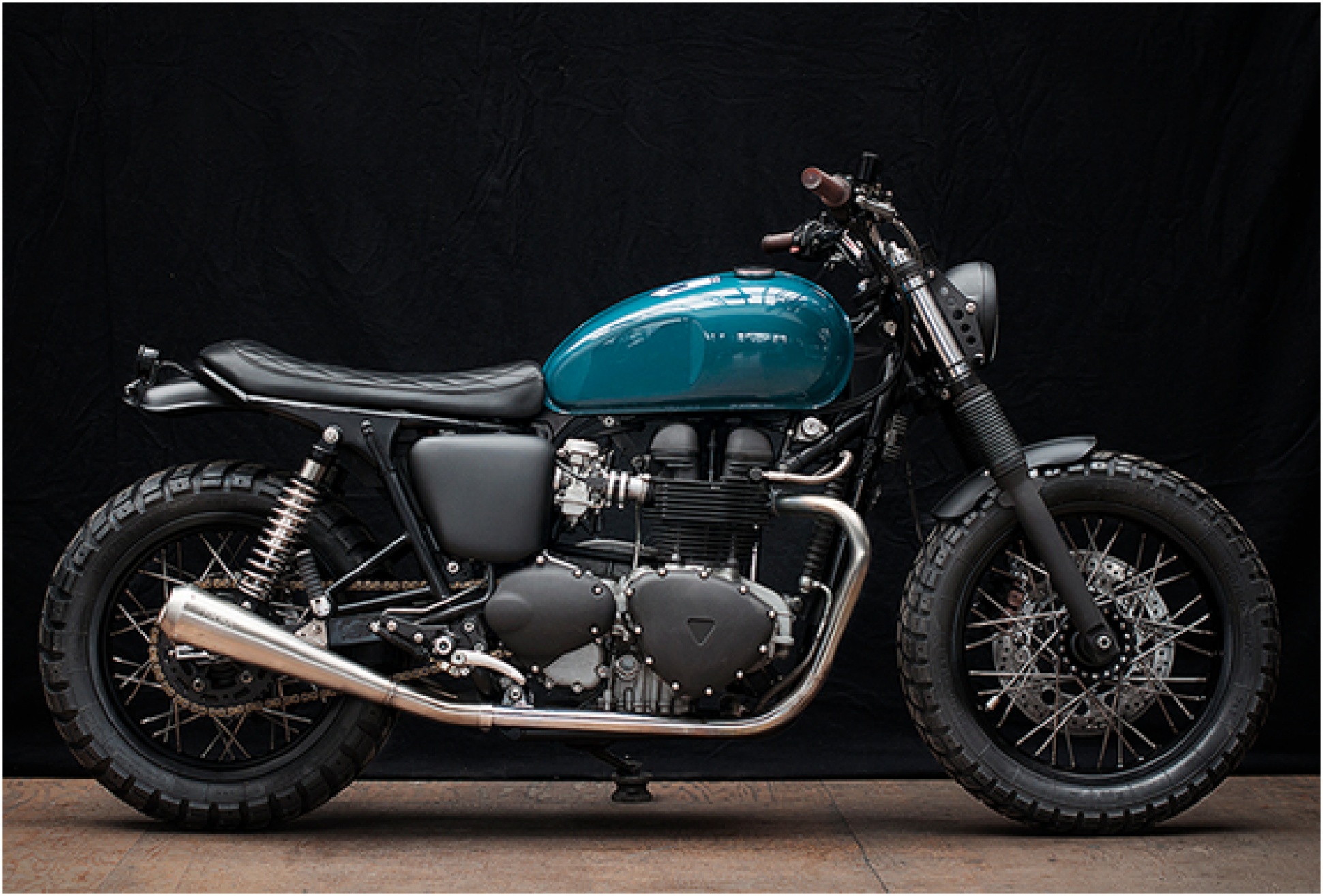 Triumph Thruxton 900 By Wrenchmonkees