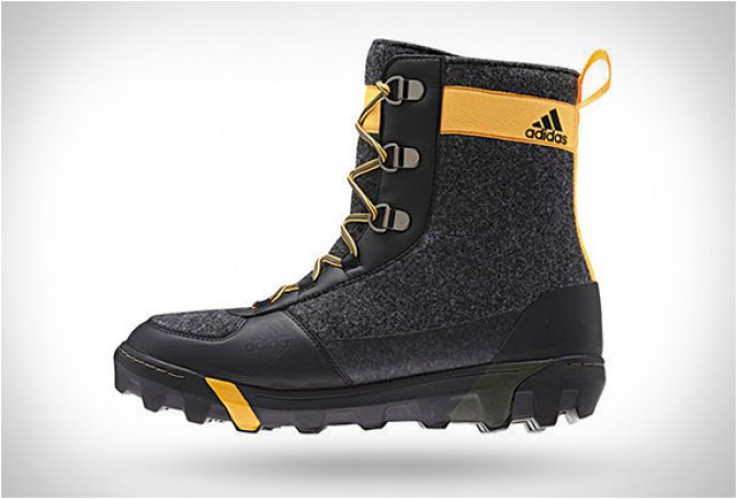 ADIDAS OUTDOOR FELT BOOT - Image