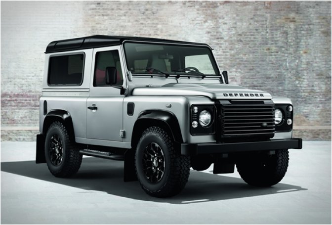 LAND ROVER DEFENDER | BLACK AND SILVER PACK - Image