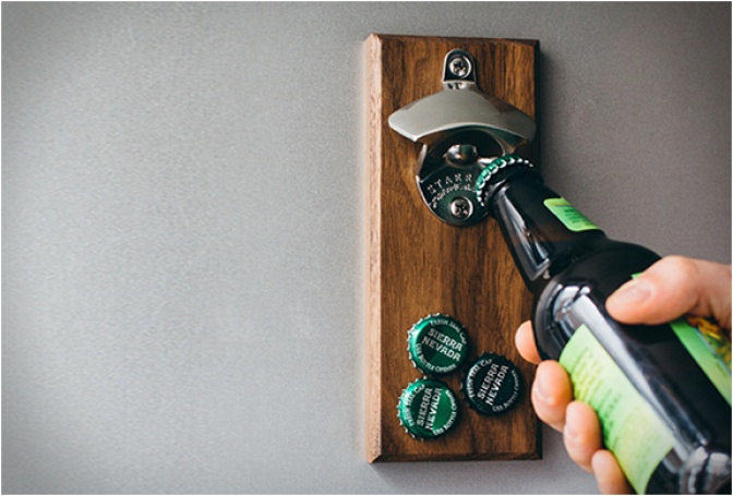 MAGNETIC BOTTLE OPENER - Image