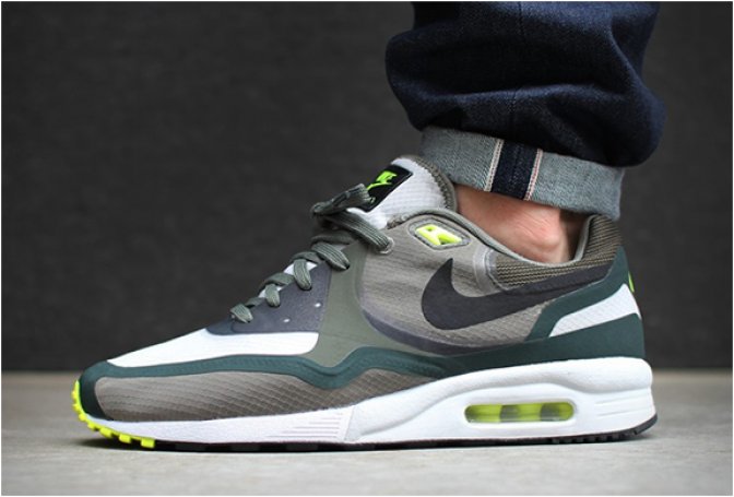 NIKE AIR MAX LIGHT WR - Image
