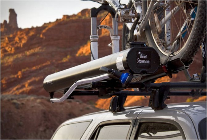 RACK MOUNTED SOLAR SHOWER - Image