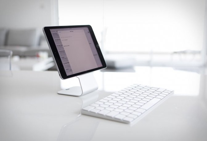 SLOPE TABLET STAND - Image
