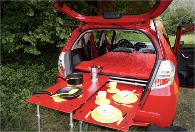 CAMPER-CAR IN A SUITCASE | BY SWISSROOMBOX - Image