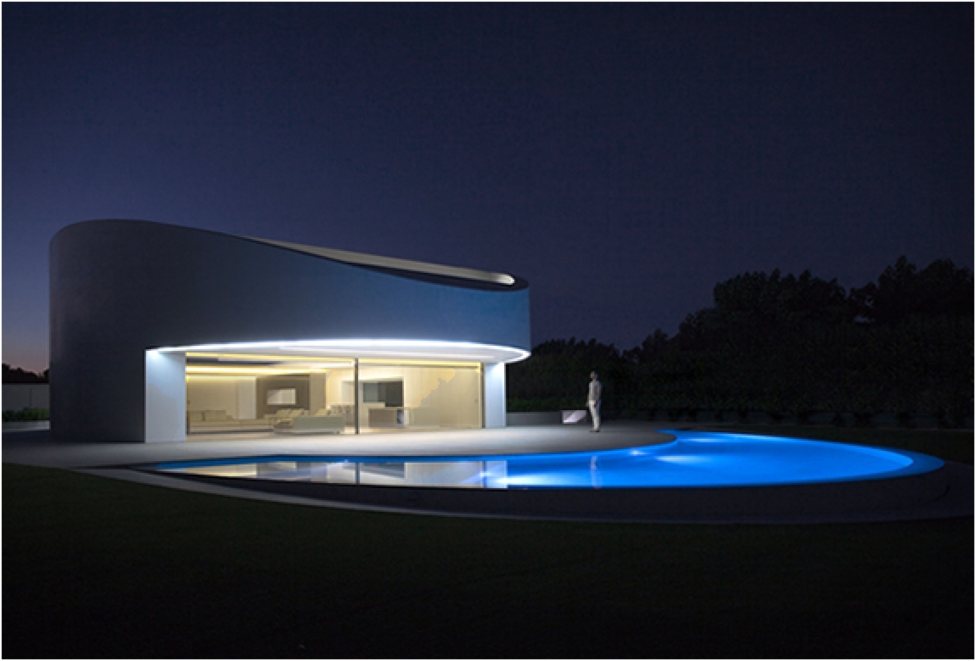 Balint House | By Fran Silvestre Architects | Image